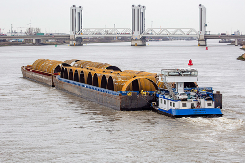 duwvaart, de jong shipping, rederij de jong duwboot, sleepboot, transport drijfkranen, stukgoed, projectlading